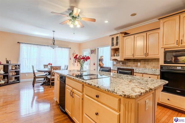 260 Villa Ray Drive, Radcliff, KY 40160