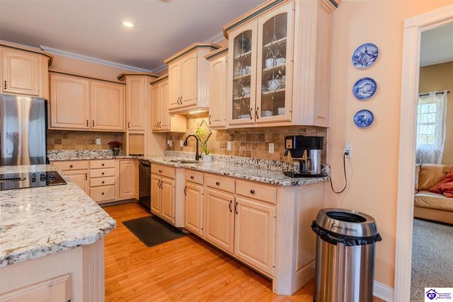 260 Villa Ray Drive, Radcliff, KY 40160