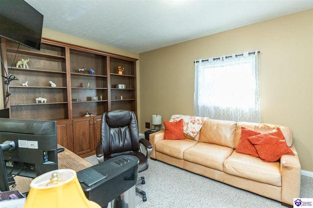 260 Villa Ray Drive, Radcliff, KY 40160