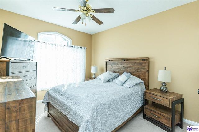 260 Villa Ray Drive, Radcliff, KY 40160