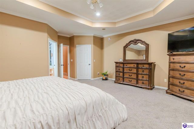 260 Villa Ray Drive, Radcliff, KY 40160
