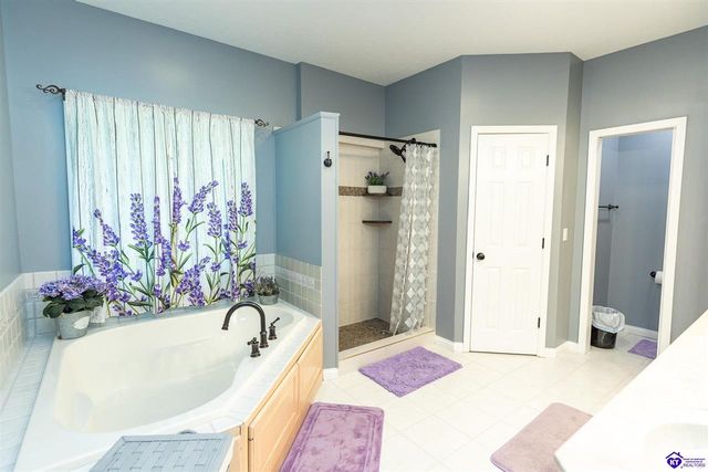 260 Villa Ray Drive, Radcliff, KY 40160