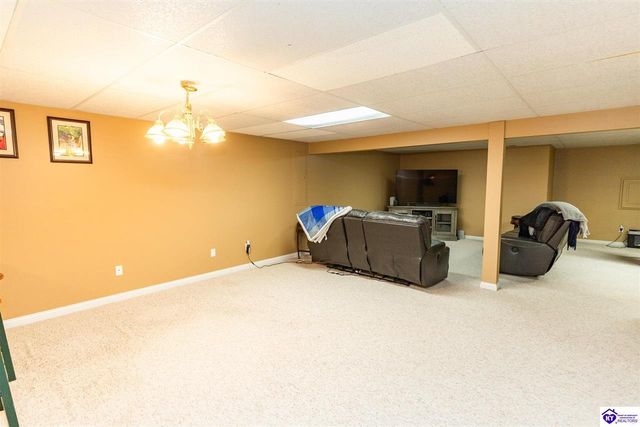 260 Villa Ray Drive, Radcliff, KY 40160
