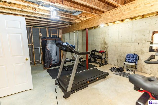 260 Villa Ray Drive, Radcliff, KY 40160