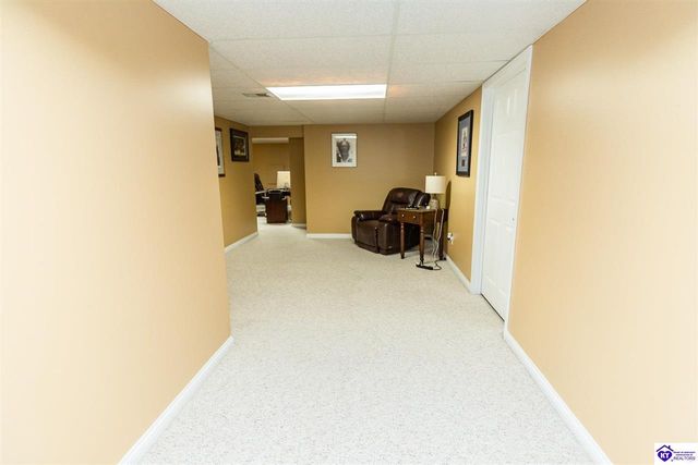 260 Villa Ray Drive, Radcliff, KY 40160