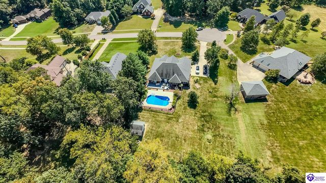 260 Villa Ray Drive, Radcliff, KY 40160