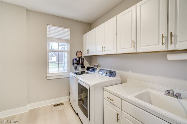 2848 Galway Drive, Brunswick Hills, OH 44212