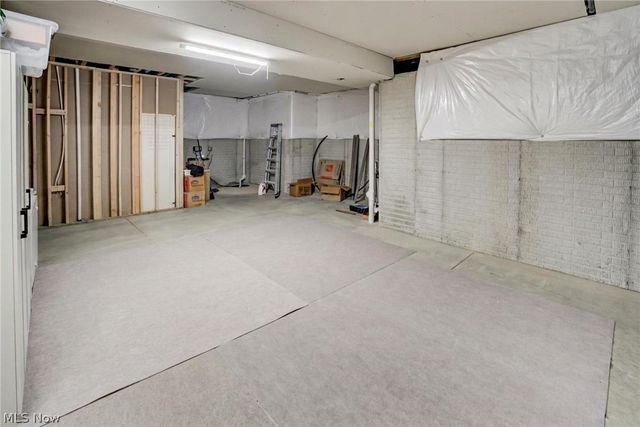 2848 Galway Drive, Brunswick Hills, OH 44212