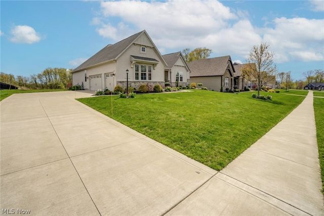 2848 Galway Drive, Brunswick Hills, OH 44212