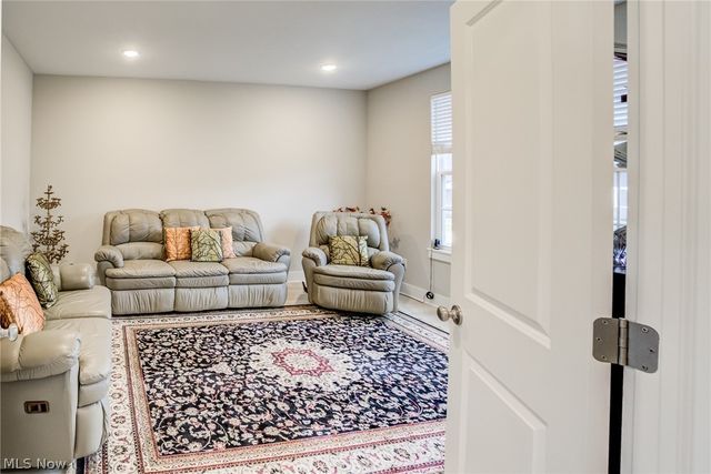 2848 Galway Drive, Brunswick Hills, OH 44212