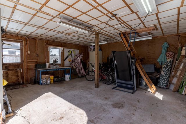 8 Park Avenue, Saco, ME 04072