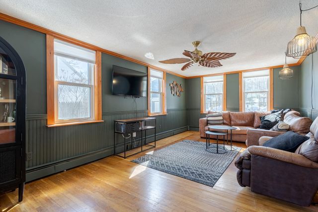 8 Park Avenue, Saco, ME 04072