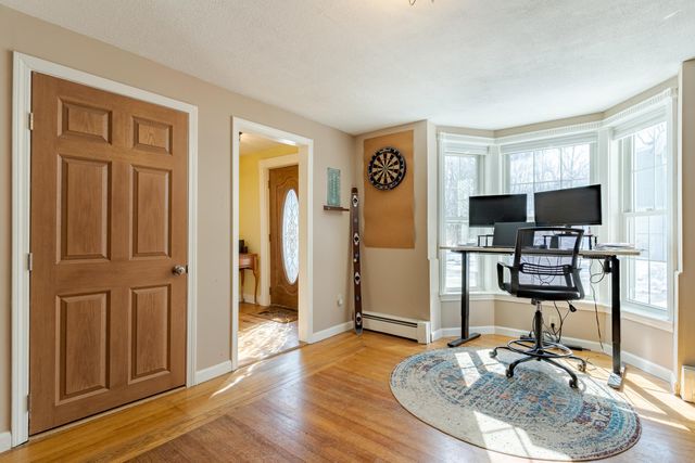 8 Park Avenue, Saco, ME 04072