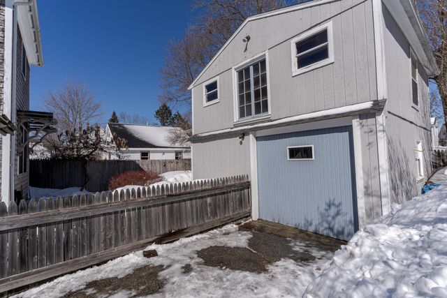 8 Park Avenue, Saco, ME 04072