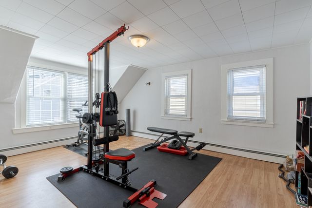 8 Park Avenue, Saco, ME 04072