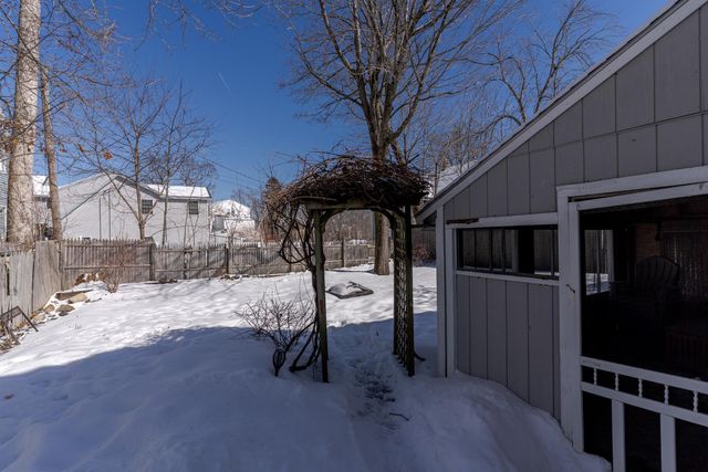 8 Park Avenue, Saco, ME 04072