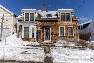 8 Park Avenue, Saco, ME 04072