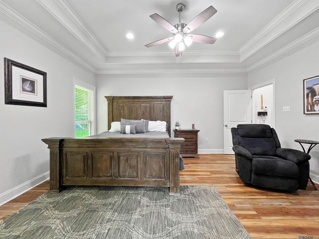195 St Louis St, Denham Springs, LA 70726