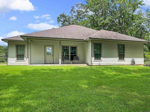195 St Louis St, Denham Springs, LA 70726
