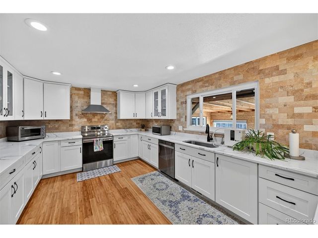 90 Ammons St, Lakewood, CO 80226