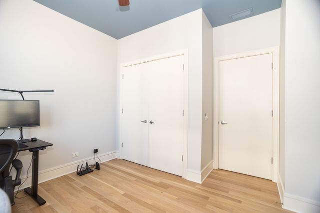 711 W GRAND Avenue 402, Chicago, IL 60654