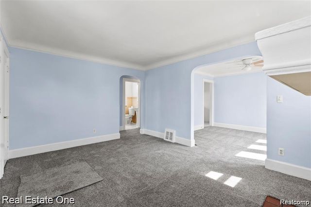 5444 Kenilworth Street, Dearborn, MI 48126