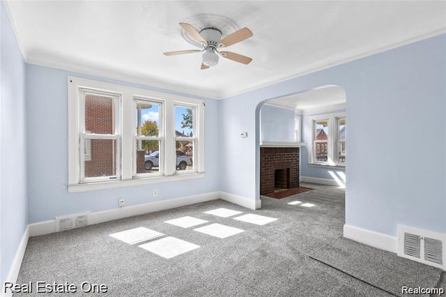 5444 Kenilworth Street, Dearborn, MI 48126