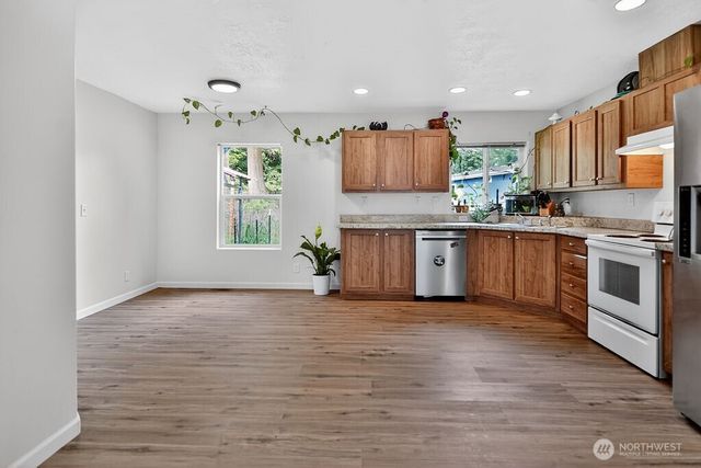 30 Sandstone Place, Port Angeles, WA 98362