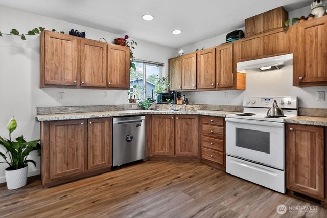 30 Sandstone Place, Port Angeles, WA 98362