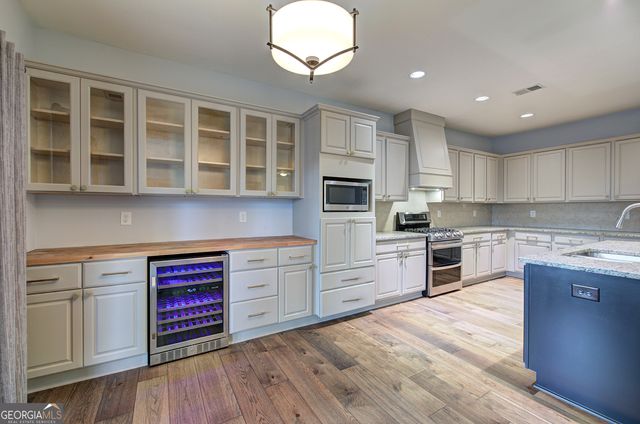 246 Eagle Rock Drive, Acworth, GA 30101