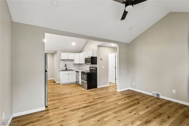 38849 Adkins Road, Willoughby, OH 44094
