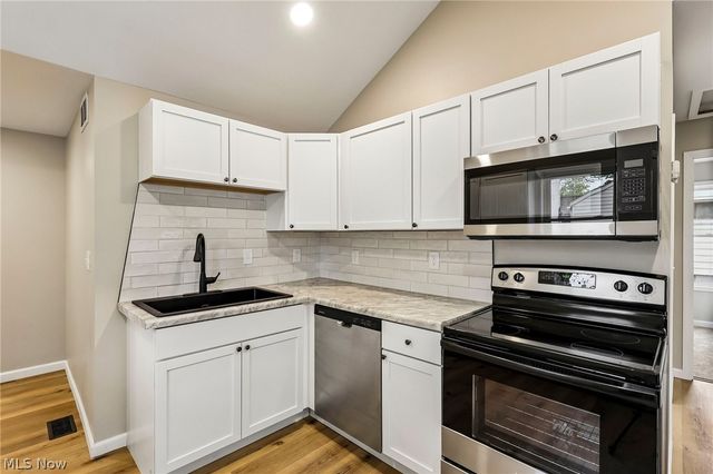 38849 Adkins Road, Willoughby, OH 44094