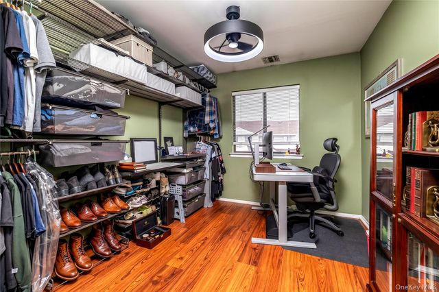 1790 Front Street 26, East Meadow, NY 11554