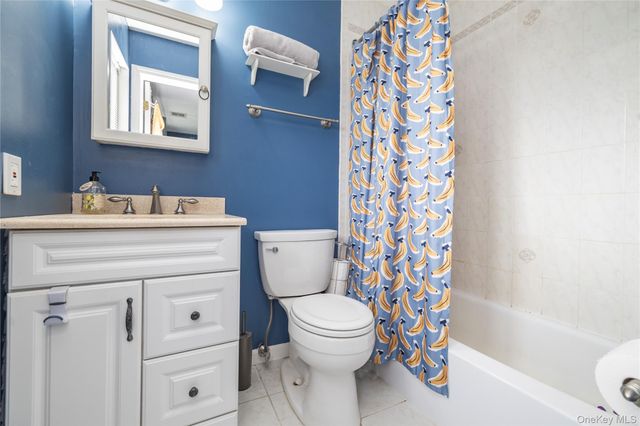 1790 Front Street 26, East Meadow, NY 11554