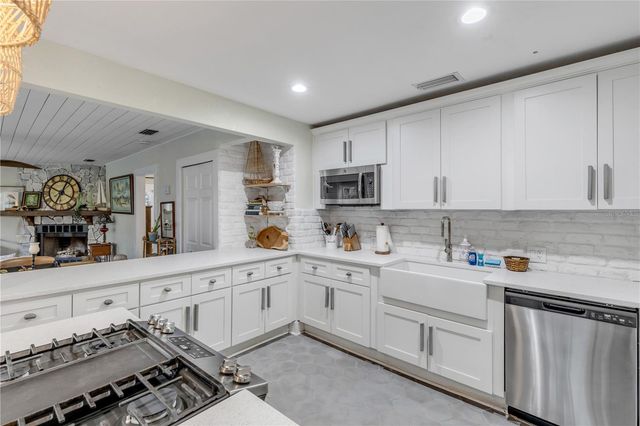 801 CANAL STREET, New Smyrna Beach, FL 32168