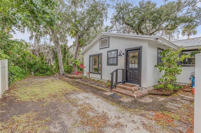 801 CANAL STREET, New Smyrna Beach, FL 32168