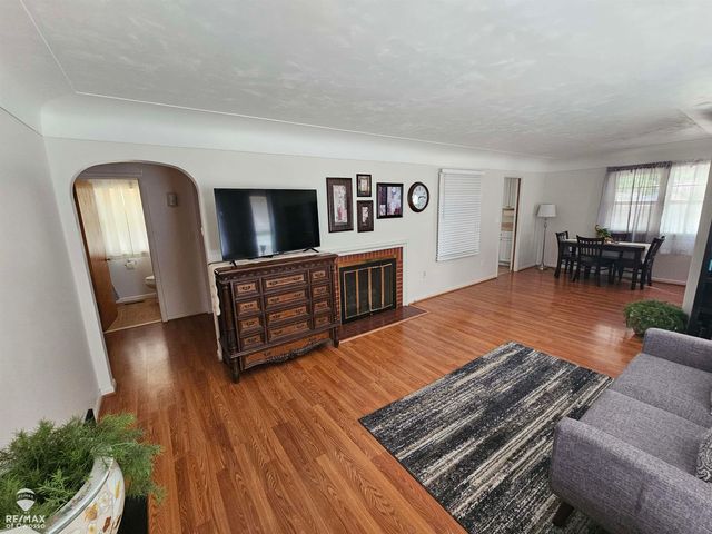 519 Moore Street, Owosso, MI 48867