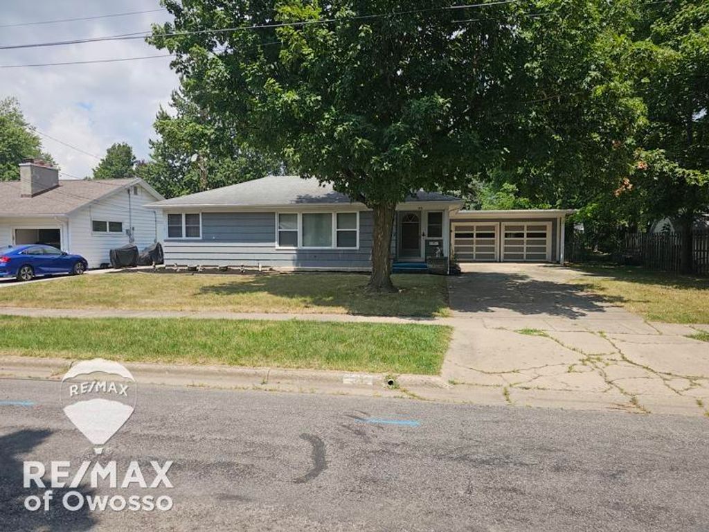 519 Moore Street, Owosso, MI 48867