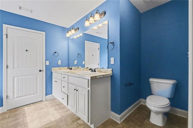 914 Patricia Court, Hoschton, GA 30548