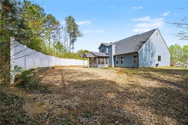914 Patricia Court, Hoschton, GA 30548