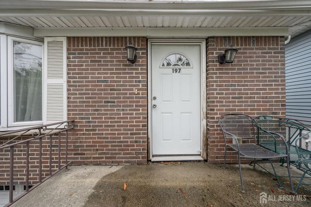 197 W 26th Street W, Bayonne, NJ 07002