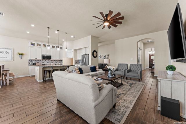 12211 Cowgirl, San Antonio, TX 78254