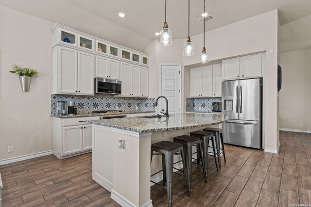 12211 Cowgirl, San Antonio, TX 78254