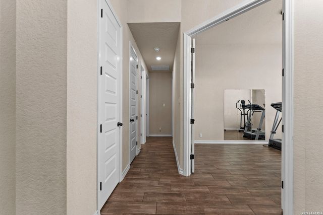 12211 Cowgirl, San Antonio, TX 78254