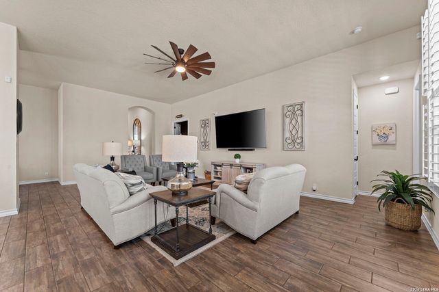 12211 Cowgirl, San Antonio, TX 78254