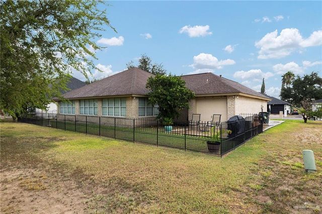 1818 Meadow View Drive, Mission, TX 78572