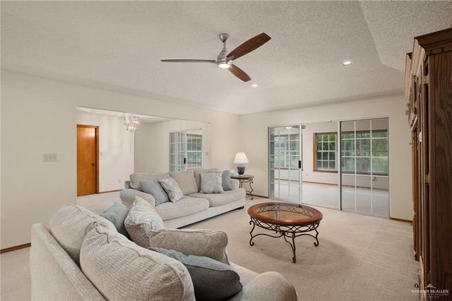 1818 Meadow View Drive, Mission, TX 78572