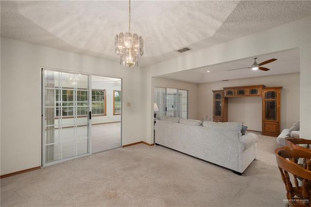 1818 Meadow View Drive, Mission, TX 78572