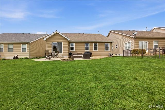 146 Boardwalk Gardens Drive, O'fallon, MO 63368