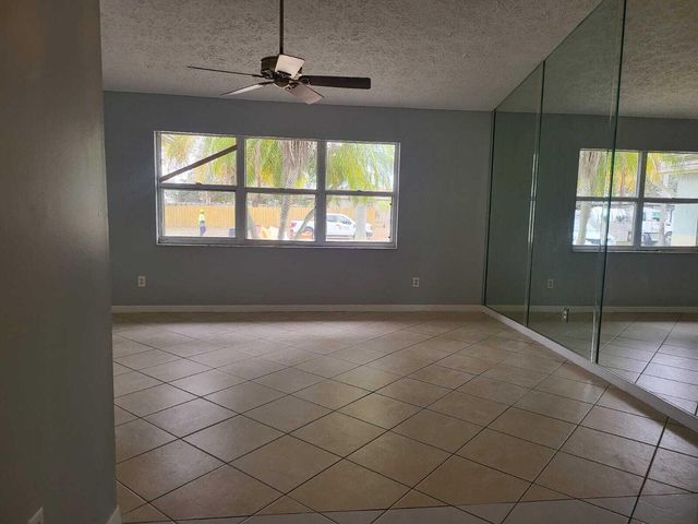 349 SE Fallon Drive, Port St. Lucie, Port St Lucie, FL 34983